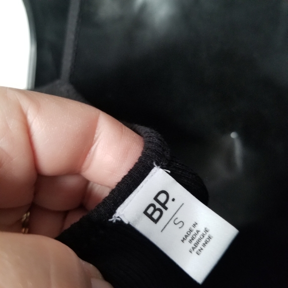 NWOT Bp ribbed knit thong v neck bodysuit - Picture 8 of 10